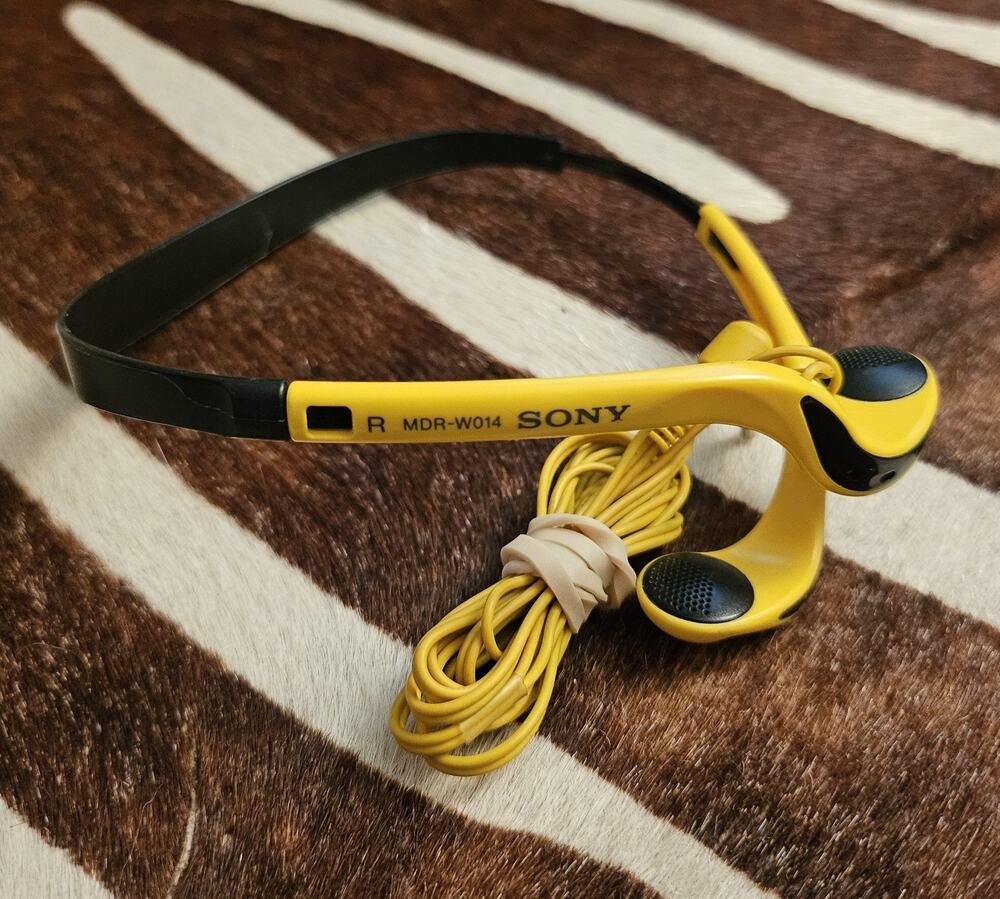 Vintage Sony Walkman MDR-W014 Sports Headphones Lightweight- Yellow Tested